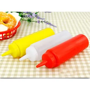 Lot de trois bouteilles souples en plastique coloré pour diverses sauces et condiments