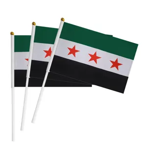 Hochwertige syrische Unabhängigkeitsflaggen aus Polyester mit weißen Handstäben