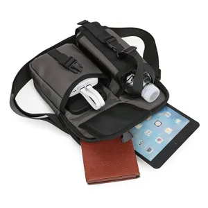 Sac bandoulière imperméable pour homme avec compartiment gourde et multi-poches