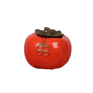 Collana con cuore Doppia Felicità in oro su barattolo di cachi in ceramica rossa regalo