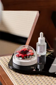 Handgefertigte Keramik-Kapok-Blume unter Glaskuppel für die Heim-Aromatherapie