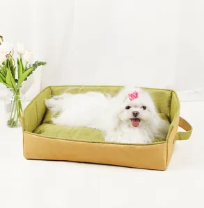 Detailansicht des faltbaren Haustierhundebettes mit atmungsaktivem Leinenbezug und Kissen.