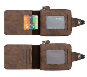 Détail intérieur d'un portefeuille trifold marron pour homme avec fentes