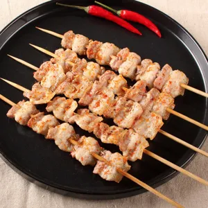 Dettaglio degli spiedini di bambù monouso da 4 mm per barbecue e grigliate carne