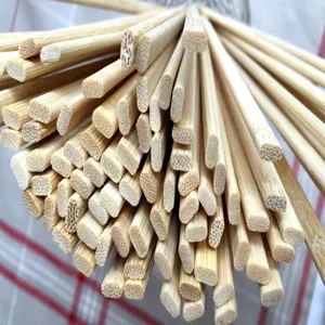 Close-up detail of 21cm flat bamboo BBQ skewers showing natural fiber texture