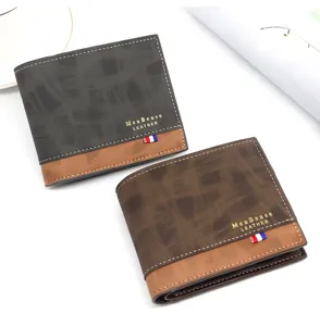 Detail von Herren-Kurzbrieftaschen aus PU-Leder mit Struktur und MenBense-Logo