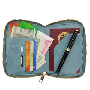 Portafoglio passaporto blu con blocco RFID, slot per carte e portapenna