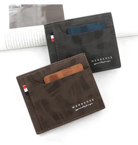 Primer plano de carteras MENBENSE para hombre en negro y marrón con textura sombreada.