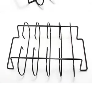 Supporto per costine in metallo nero per barbecue con design multi-slot antiaderente