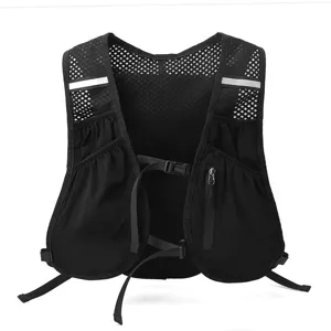 Chaleco reflectante negro ligero para correr con estilo techwear táctico y bolsillos