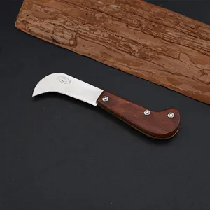 Curved gardening knife with wooden handle and stainless steel hook blade for harvesting