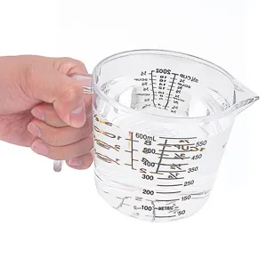 Verre Doseur Gradué en Plastique Transparent pour la Pâtisserie Outil de Mesure de Cuisine Épaissi Avec Poignée pour Liquides
