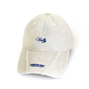 Casquette de baseball en coton lave au style vintage avec broderie bleue et visiere usee