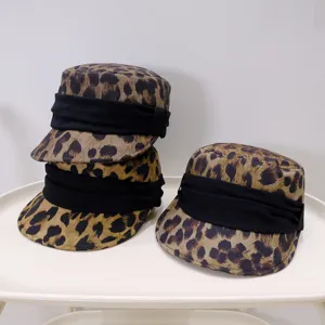 Flache Leo-Print Kappe mit schwarzem Faltenband, schicker Freizeitstil Hut für Outdoor.
