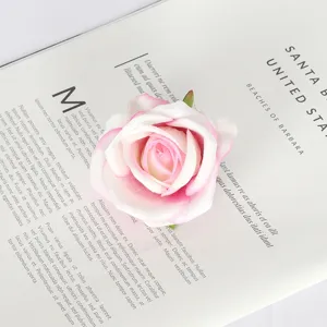 Tête de rose artificielle en velours 7cm pour décoration de gâteau de mariage et arrangement