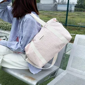 Casual fashion pink quilted yoga travel bag, large capacity single shoulder handbag for women.