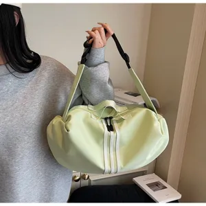 Casual large capacity travel gym shoulder bag for women and men, stylish daily crossbody bag.
