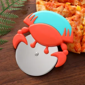Kreativer Krabben Pizza-Schneider mit Edelstahl Rollklinge und niedlichem Design für die Küche.