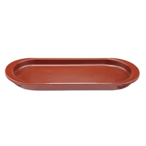 Detailed close-up of a sturdy oval reddish-brown acrylic tray for restaurant seasoning sets