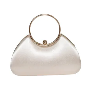 Elegante elfenbeinfarbene Satin-Abendtasche mit stilvollem goldfarbenem Ringgriff