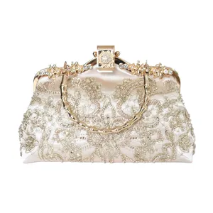 Damen Vintage Stickerei Abendtasche Perlen Clutch Mit Metall Bambus Griff Strass Verschluss Für Bankett Party Qipao Handtasche