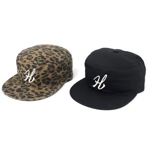 Lässige Baumwolle Bestickt Buchstabe Flat Brim Mütze Streetwear Leopardenmuster Baseballkappe Hip Hop Outdoor Sonnenhut Für Unisex