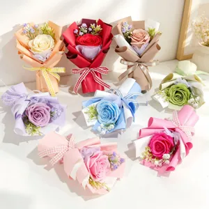 Bouquets de roses en savon parfumées de diverses couleurs pour cadeaux de Saint-Valentin