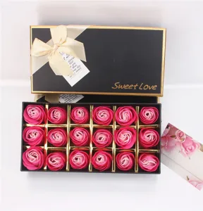 Elegant 18-delig roze gradiënt zeeproosboeket in een luxe zwarte geschenkdoos set