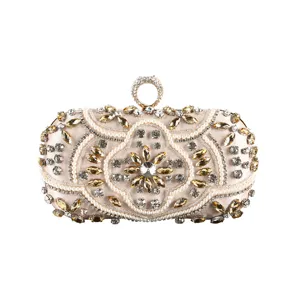 Pochette de soirée élégante en champagne avec perles et strass cousus main pour fête