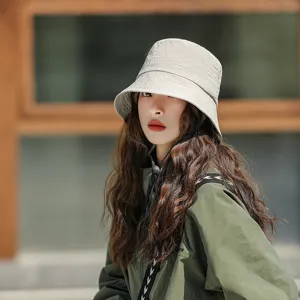 Japanischer einfarbiger Bucket Hat für Damen, lässiger Sommer Sonnenschutz Baumwollhut.