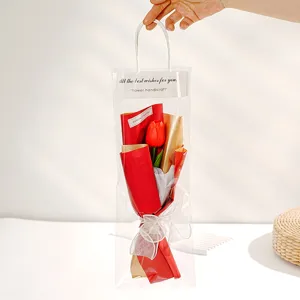 Kunstmatige tulpen bloemenboeket geschenkzak met verlichting voor romantische dagen.