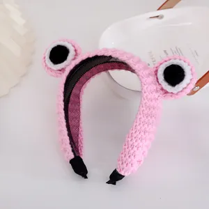 Pink knitted frog eye hair hoop sweet cute plush headband fashion hair accessory detail view
