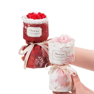 Mini roos zeep bloemen boeket voor Valentijnsdag cadeau en feest decoratie, rood roze.