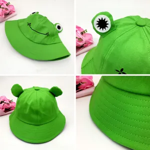 Cute green frog bucket hat for women, funny cartoon embroidered sun protection hat for spring summer.