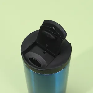 Edelstahl Vakuum Becher Deckel Detail, tragbares Direkttrinken Design für unterwegs.