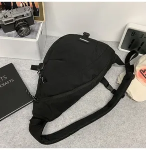 Langlebige schwarze Nylon-Umhängetasche mit großem Fassungsvermögen für Sport und Alltag