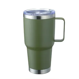 Tazza da viaggio isolata in acciaio inossidabile 20oz con manico verde per caffè e bevande.