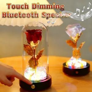 Detailansicht der Rose Lampe mit Touch-Dimmfunktion und integriertem Bluetooth-Lautsprecher