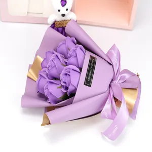 Paarse zeep rozen boeket cadeau doos met schattige beer, 7 kunstbloemen voor Valentijnsdag gift.