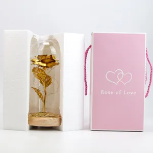 Exquisita rosa de pan de oro en cúpula de cristal con caja de regalo rosa Rose of Love