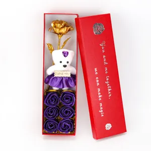 Valentinstag Geschenkset mit 24K Goldrose, Teddybär und lila Seifenblumen im Karton