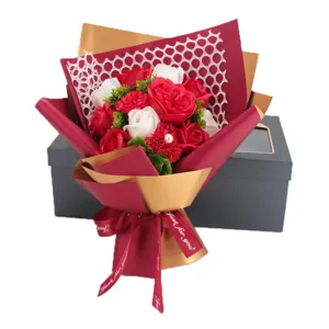 Rose soap flower bouquet gift box for Valentine's Day Mother's Day artificial flowers.
