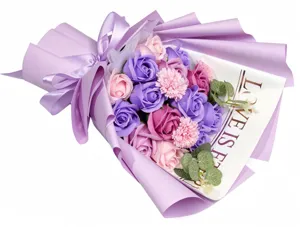 Bouquet di rose di sapone artificiale con garofani, confezione viola, regalo di San Valentino.