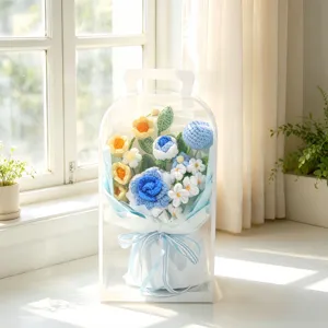 Bouquet di fiori all'uncinetto fatto a mano con scatola regalo trasparente, romantico.