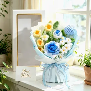 Handgemachte Häkelwolle Rosen Blumenstrauß gestricktes Geschenk für Valentinstag Deko.