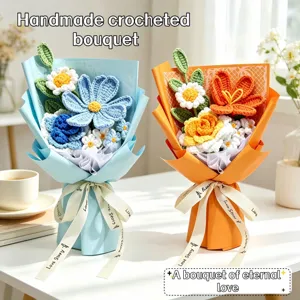 Bouquet di Fiori in Lana Lavorato all'Uncinetto a Mano Rosa Margherita Cosmos Con Borsa Regalo Biglietto d'Auguri San Valentino