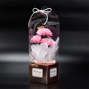 Cadeau de fête des mères 3 œillets roses fleurs de savon artificielles bouquet boîte transparente.
