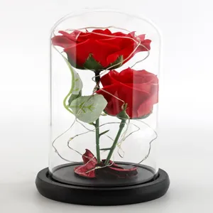 Glasglocke Doppelrote Rose Kunstblume Lichterkette Ornament romantisches Geschenk für Verliebte