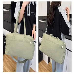Grande capacita borsa da viaggio casual verde chiaro, ideale per sport, palestra e fine settimana.