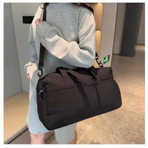 Grande borsa da viaggio casual, elegante borsone sportivo con tracolla regolabile.